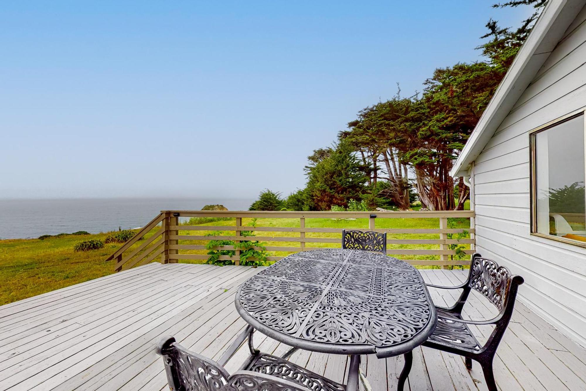 Saddle Point Ocean View Cottage Elk Exterior photo