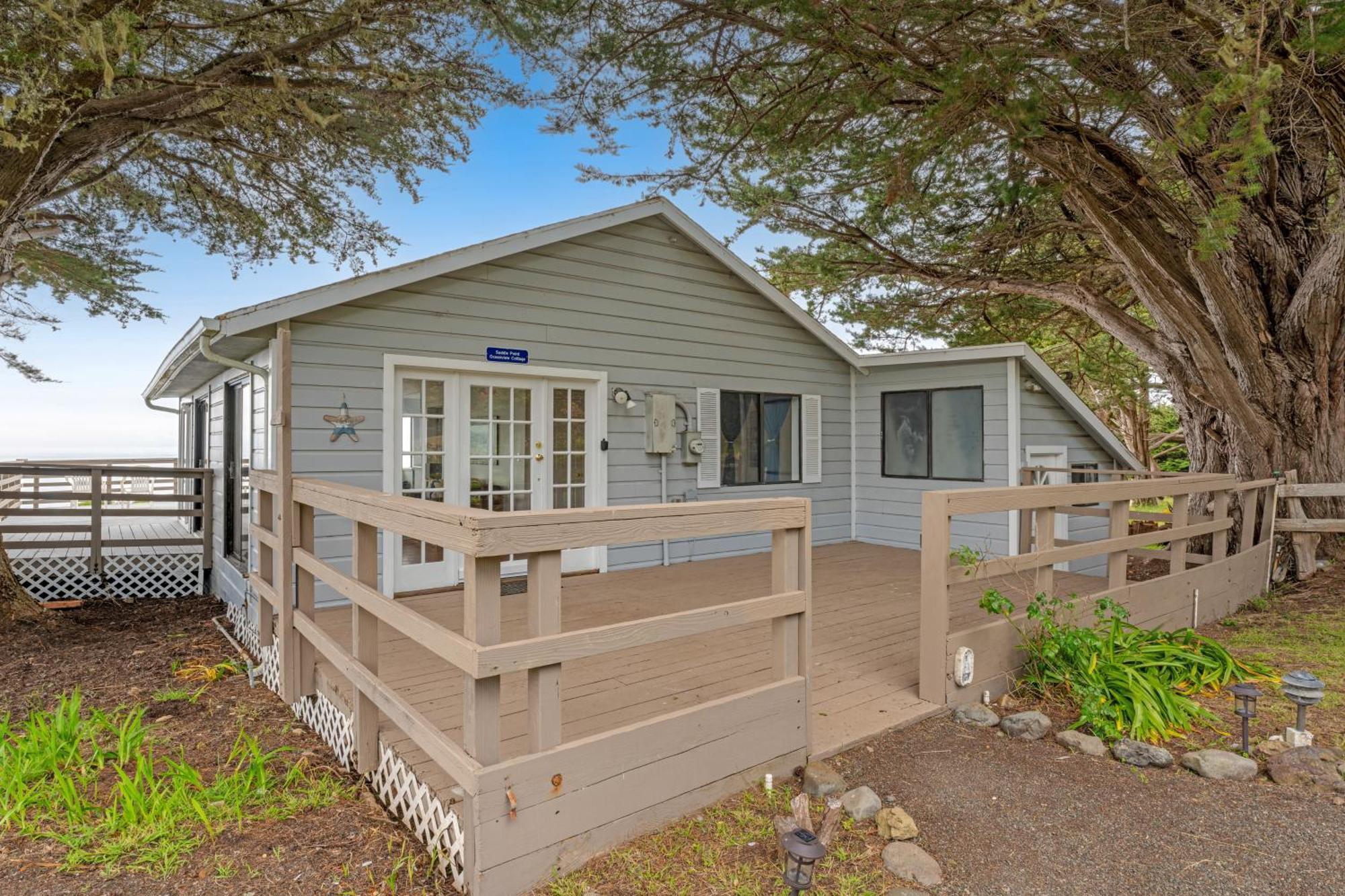 Saddle Point Ocean View Cottage Elk Exterior photo