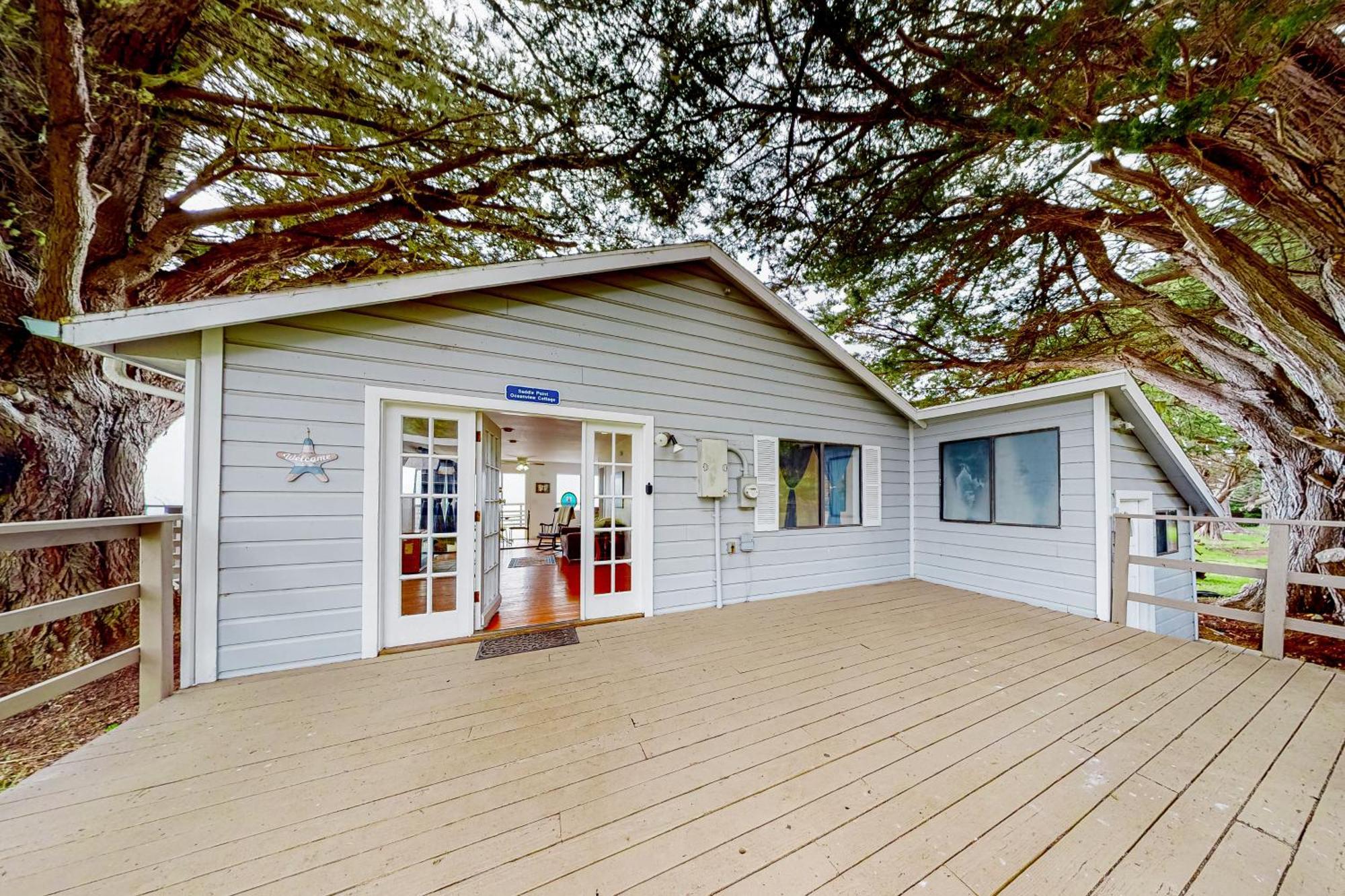 Saddle Point Ocean View Cottage Elk Exterior photo